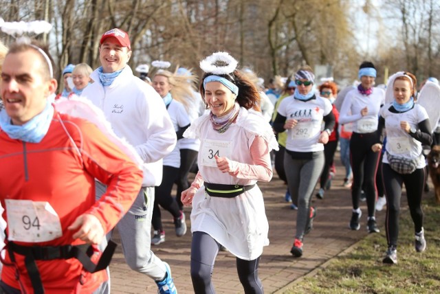 Już po raz trzeci Fundacja Śląskie Anioły zorganizowała charytatywny Bieg Śląskich Aniołów. Na liście startowej znalazło się ponad pół tysiąca zawodników. Rywalizowano zarówno w biegu jak i marszu Nordic Walking.