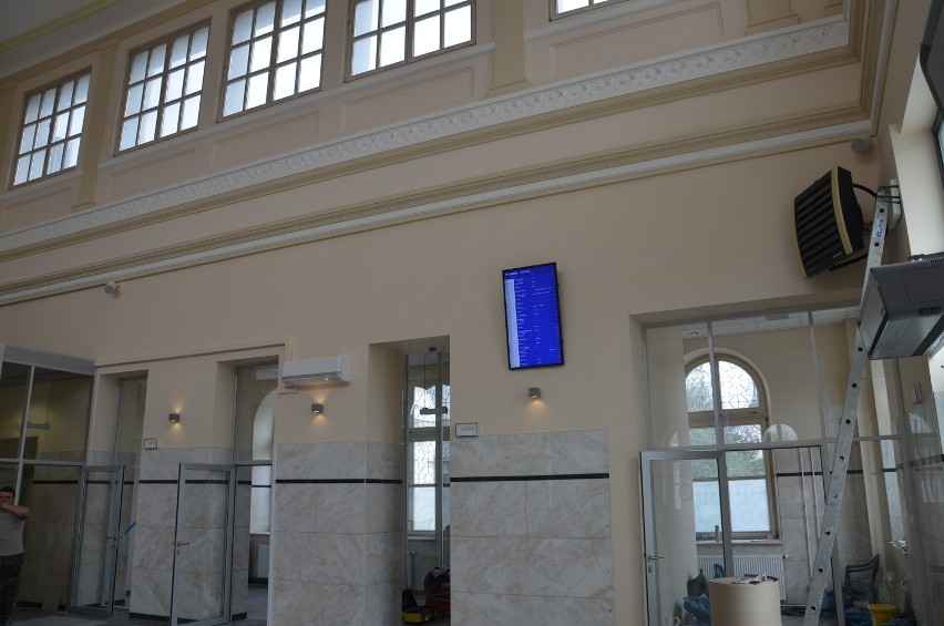 Sosnowiec: hol dworca głównego zostanie otwarty 7 maja [ZDJĘCIA]