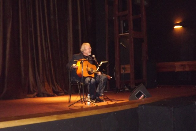 Krzysztof Daukszewicz wystąpił w Domu Kultury w Golubiu-Dobrzyniu