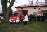 Strażacy z Łęki z nowoczesnym samochodem pożarniczym