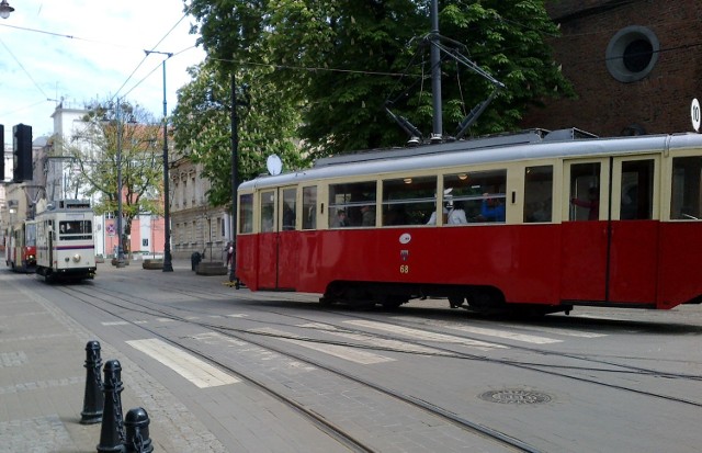 Wiadomość o pogodzie na najbliższy weekend można podzielić na ...