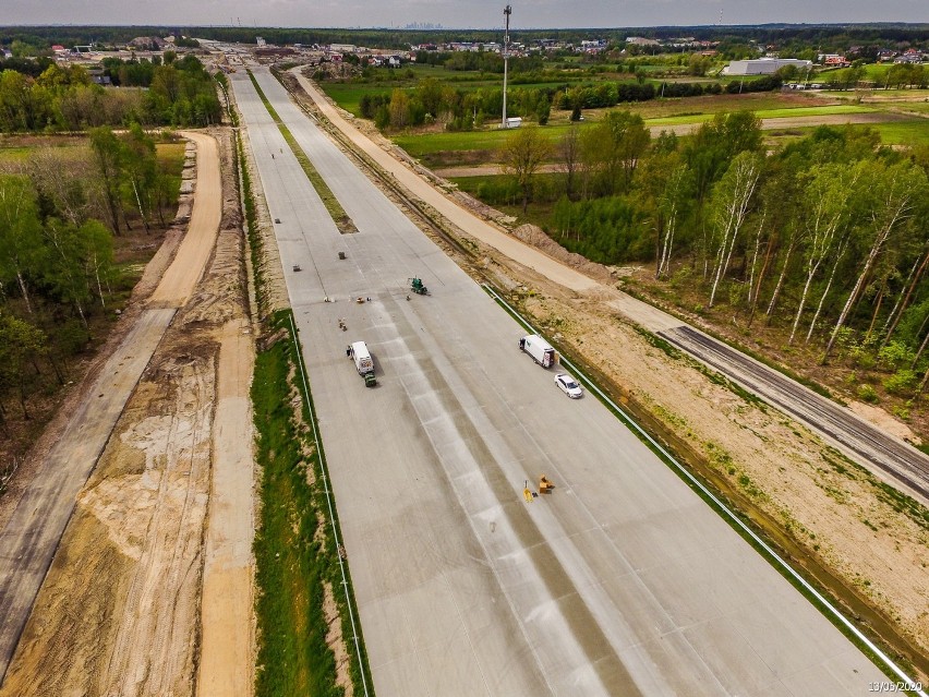 Kiedy otwarcie autostrady A2 pod Warszawą? Zgodnie z planem powinniśmy pojechać nią w lipcu