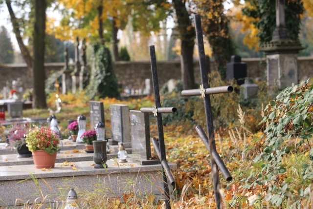 Cmentarz Prawosławny w Sosnowcu.

Zobacz kolejne zdjęcia. Przesuń w prawo - wciśnij strzałkę lub przycisk NASTĘPNE