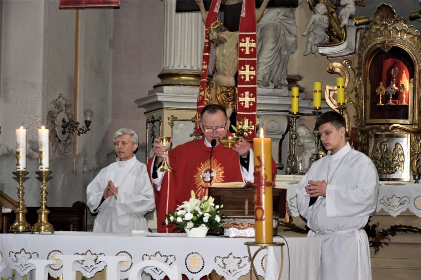 I Komunia Święta w Zbąszyniu. Pan Jezus już sie zbliża, już puka do mych drzwi - 22.5.2021 [Zdjęcia I grupa]