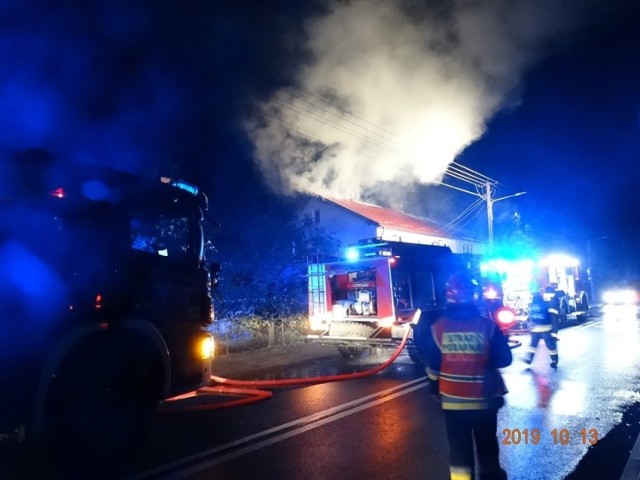Pożar domu przy ul. Sobieskiego w Tuchomiu