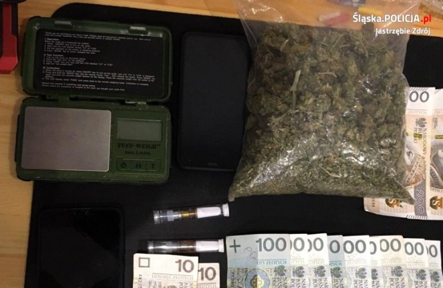Policjanci z Jastrzębia zatrzymali dilerów marihuany w Żorach i Rybniku