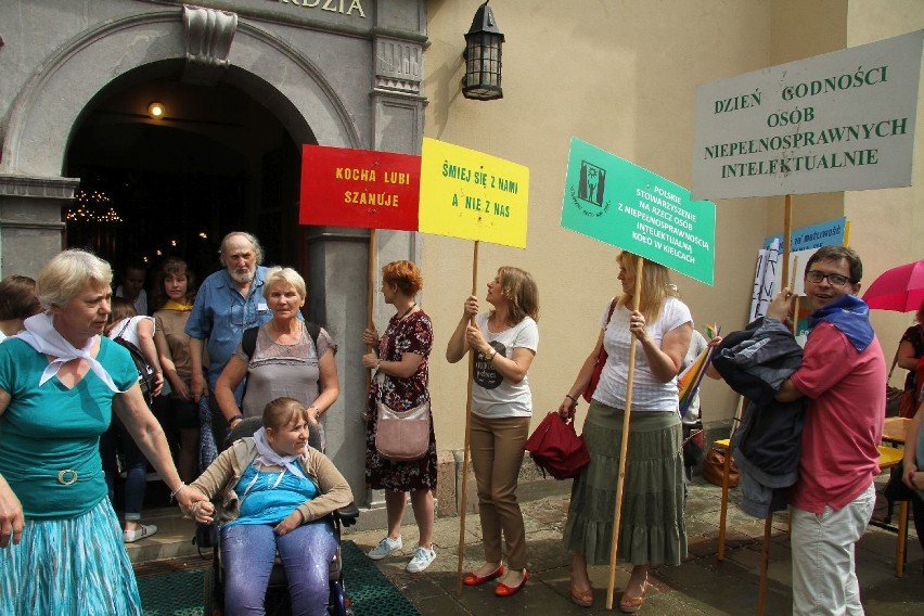 Wyjątkowy Marsz Godności Osób z Niepełnosprawnością Intelektualną w Kielcach