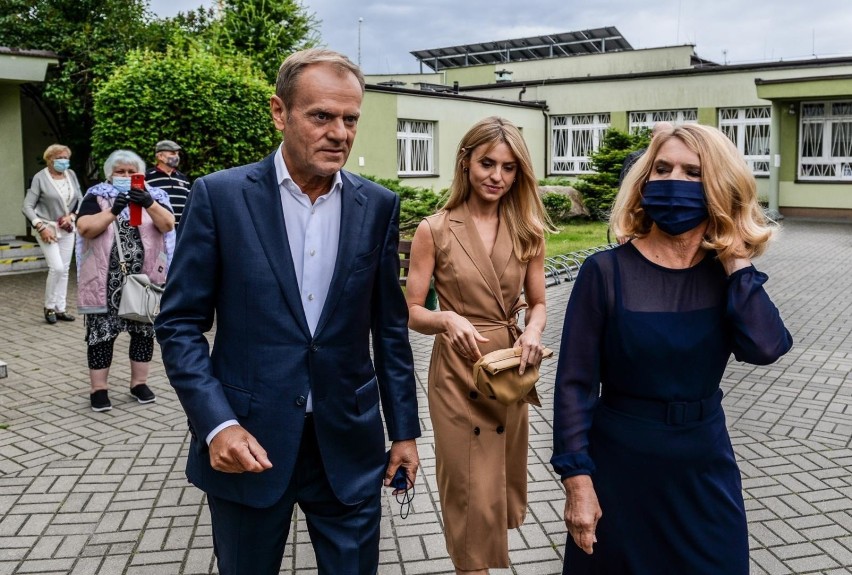 Wybory 2020 na Pomorzu. Aleksandra Dulkiewicz, Marcin Horała, Jacek Karnowski, Donald Tusk. Tak głosowali pomorscy politycy! [ZDJĘCIA]