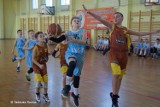 "Mikołajki z Basketem" Turniej o Puchar Dyrektora SP 3 w Stargardzie. Gospodarze najlepsi! [zdjęcia]