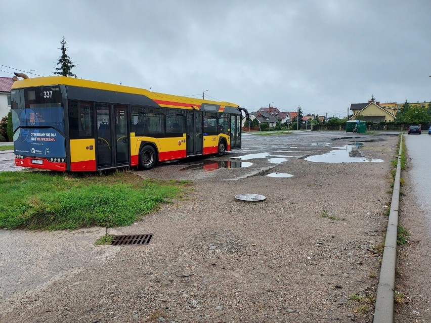 Pętla autobusowa na osiedlu Mniszek od dawna jest w fatalnym...