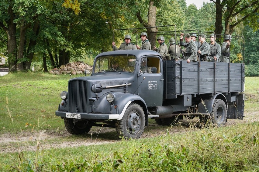 Widowisko Hubalowa legenda w radomskim skansenie. Była niesamowita inscenizacja historyczna Zobaczcie zdjęcia