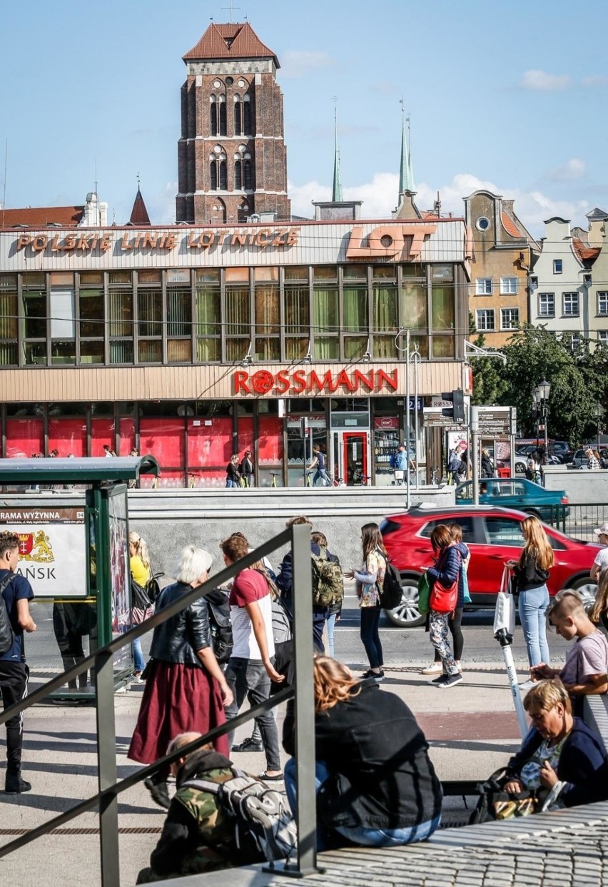 Budynek LOT-u w Gdańsku. MKiDN uchyliło decyzję zakazującą wyburzenia obiektu. „Należy ustalić wszystkie okoliczności”