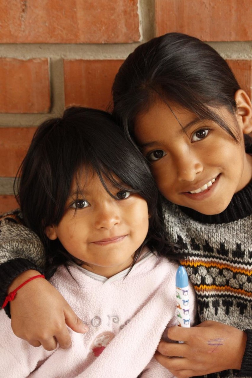 Kalendarz pełen dziecięcych uśmiechów na rzecz dziewczynek z Boliwii