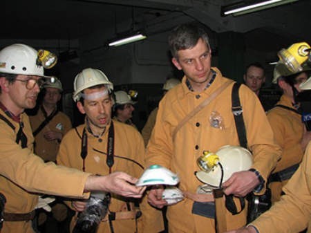 Związkowcy krytykują odpowiedzialnego za górnictwo wiceministra gospodarki Pawła Poncyljusza (pierwszy z prawej). Michał Wroński