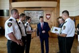 Malbork. Strażnicy Miejscy odebrali awanse z rąk burmistrza