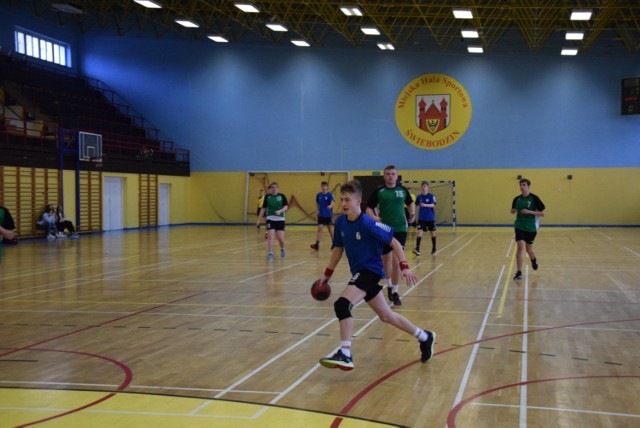 Mecz piłki ręcznej 10. kolewki w Lubuskiej Lidze Juniorów Młodszych - TS ZEW I Świebodzin vs UKS Bachus Zielona Góra