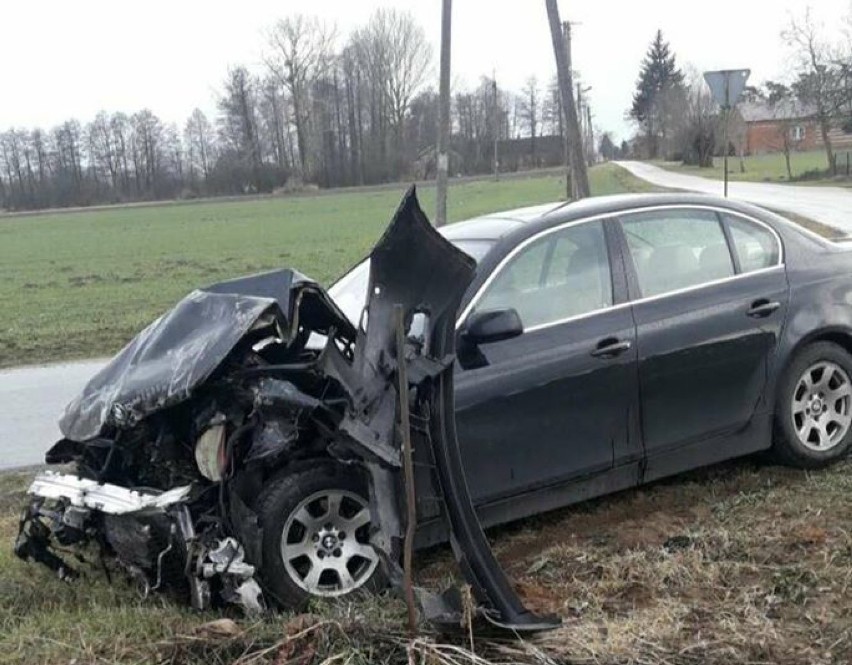 Wypadek pod Łowiczem. Do szpitala trafiła czteromiesięczna dziewczynka