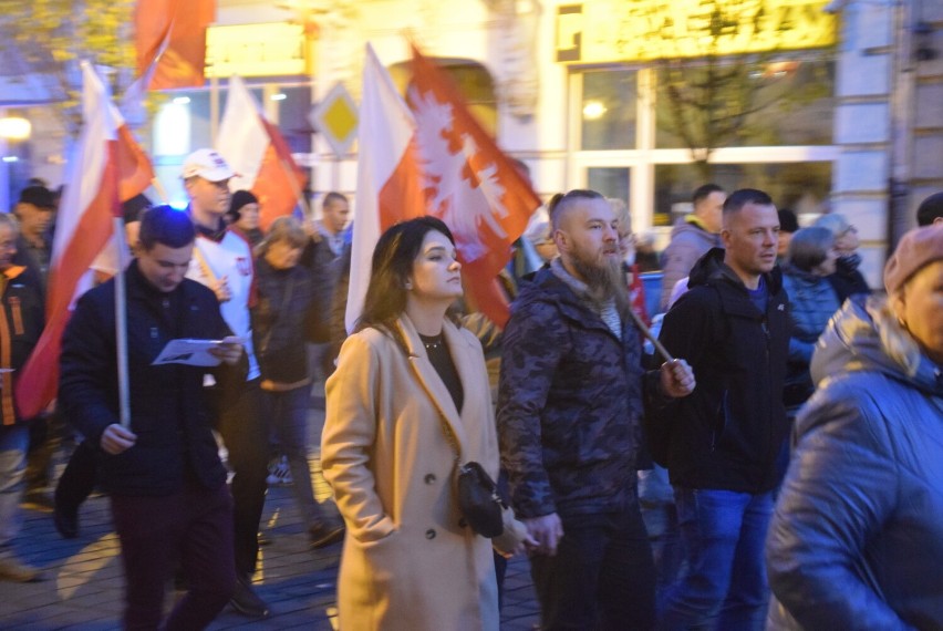 Gnieźnieński Marsz Niepodległości przeszedł ulicami miasta