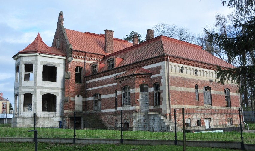 Zabytkowy Pałac Kaczkowskich w Krośnie zmieni właściciela? Władze miasta chcą go odkupić i wyremontować [ZDJĘCIA]