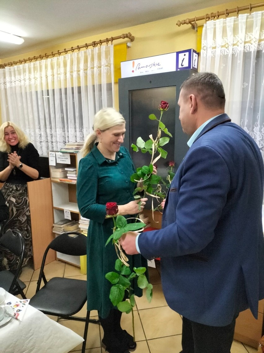 Słodki Wieczór Poezji w bibliotece gminy Lubichowo