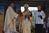 Gmina Dobrzyca. Uroczystości odpustowe w Lutyni. Relikwie św. Jana Pawła II trafiły do Sanktuarium Matki Bożej Lutyńskiej - Lekarki Chorych