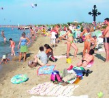 Plaża w Rewie, Pucku, Helu. Zatoka Pucka przyjazna plażowiczom