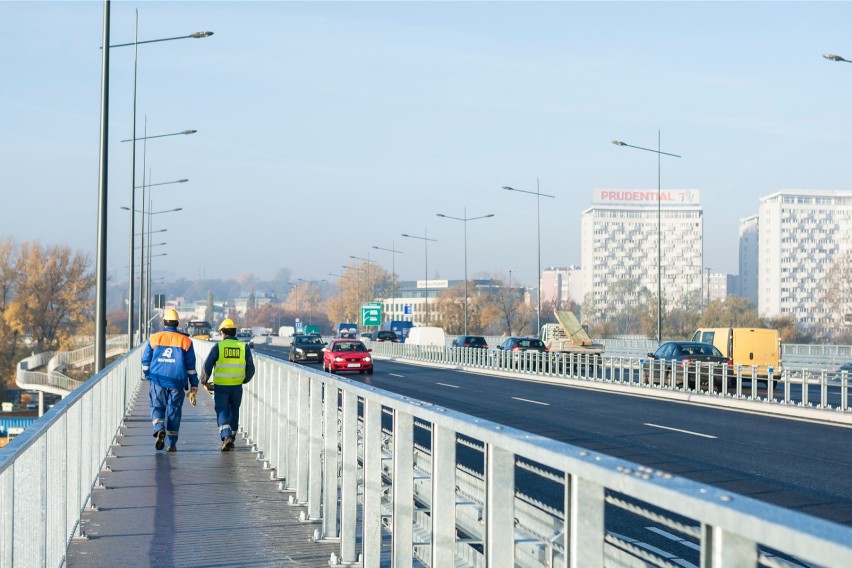 Ruszyła budowa kładki rowerowej pod mostem Łazienkowskim