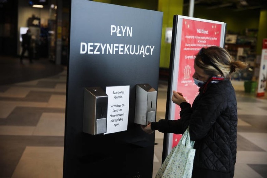 Kraków. Fałszywe alarmy o bombach w centrach handlowych w Krakowie. Prokuratura i policja prowadzą śledztwo