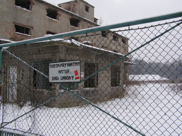 Pod koniec lat 90. Owintar opuścił centrum Tarnowa. Od tamtej pory, mimo kilku prób, teren wciąż jest niewykorzystany