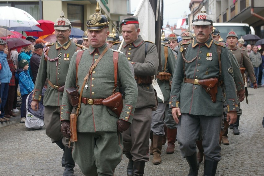 Dni Gorlic 2015 otwarte. Paradowały orkiestry i rekonstruktorzy [ZDJĘCIA]