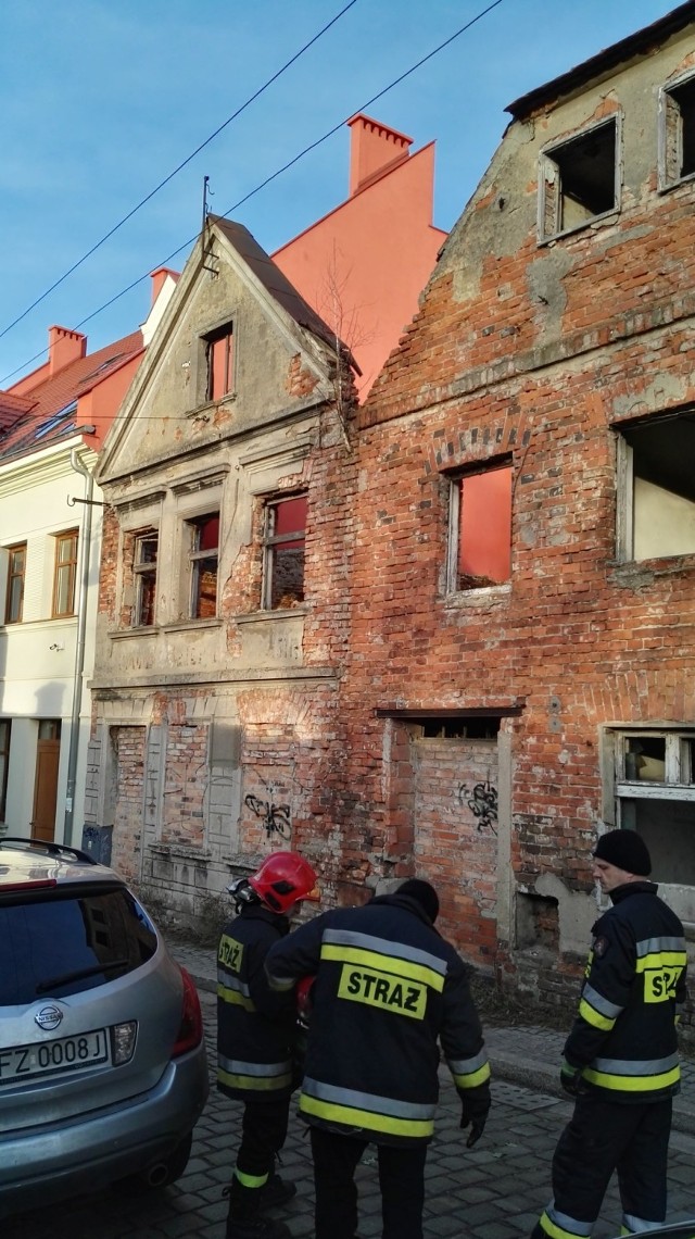 6 sierpnia 2018 r. nastąpi rozbiórka budynku przy ul. Generała Józefa
Sowińskiego 6 i 8.