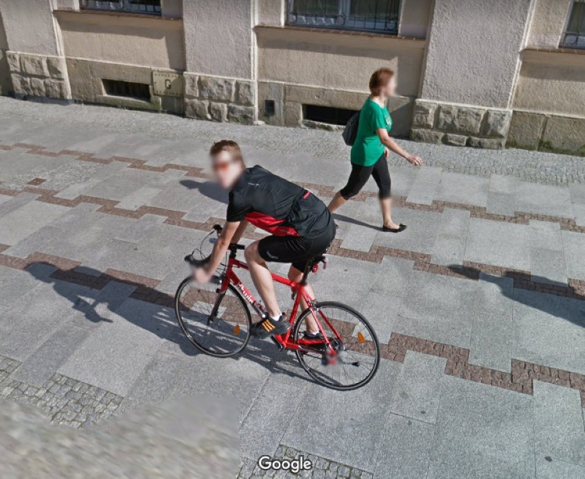 Mieszkańcy Złotoryi uchwyceni przez kamerę Google Street View. Sprawdź, czy jesteś na mapach Google! [ZDJĘCIA]