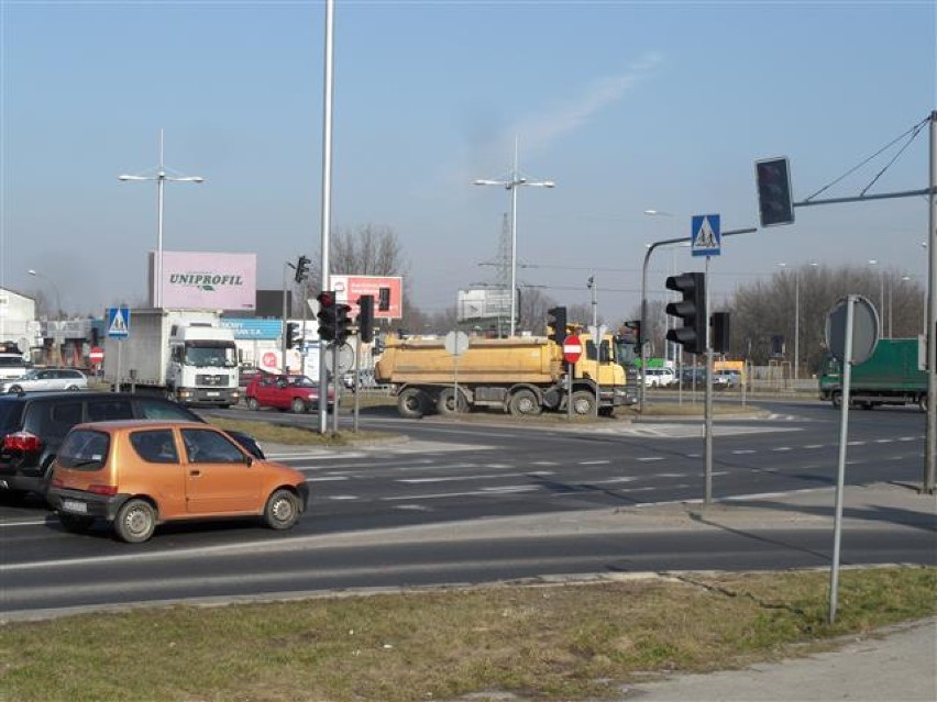 Częstochowa: Utrudnienia w ruchu na Placu Trzech Krzyży