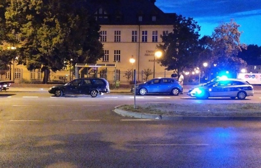 Pościg ulicami Zielonej Góry. Szaleniec uciekał policji pod prąd. Zderzył się z radiowozem