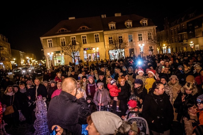 Rozbłysła miejska choinka!