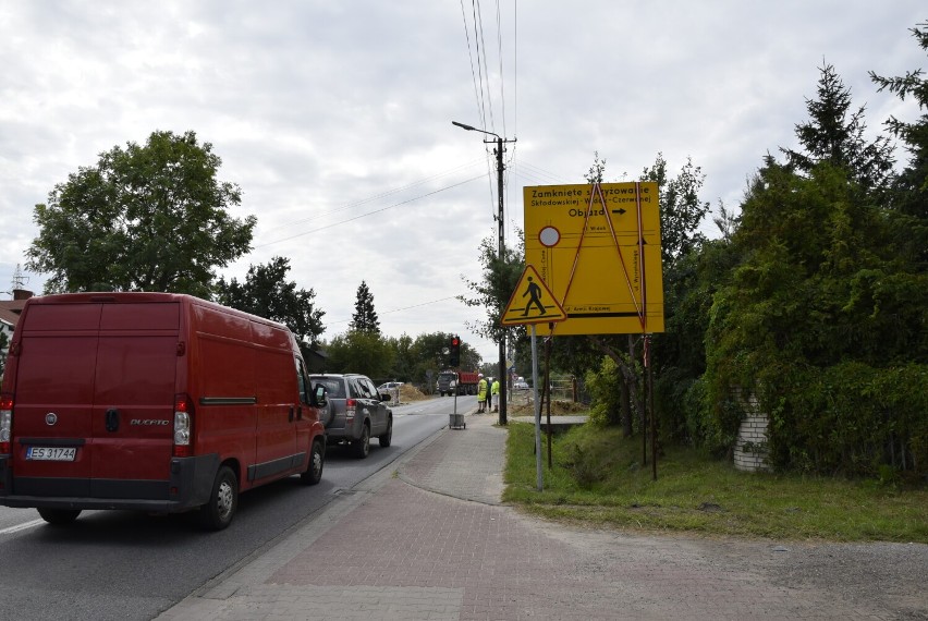 Utrudnienia w ruchu na ulicy Skłodowskiej w Skierniewicach