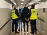 Nietrzeźwy kierowca wraz z pasażerką usiłowali wręczyć łapówkę częstochowskim policjantom. Teraz grozi im do 10 lat pozbawienia wolności