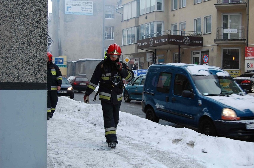 Kartuzy. Pożar sadzy w kamienicy