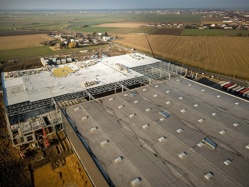 Nowa hala centrum logistycznego w Maryszewicach koło Leszna