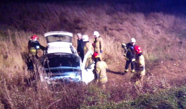 Wypadek przy zaporze w Łączanach. Akcja strażaków na miejscu wypadku trwała ponad dwie godziny