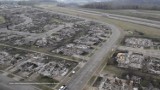 Kanadyjski Fort McMurray wygląda przygnębiająco po fali pożarów. Zobacz zdjęcia z lotu ptaka (wideo)