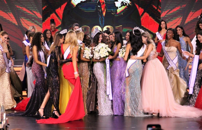 Miss Supranational 2021 WYNIKI. Wygrała reprezentantka Namibii - Chanique Rabe! [KTO WYGRAŁ, ZDJĘCIA] 23.08.2021