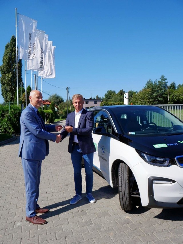 Elektryczne bmw dla starostwa powiatowego w Mikołowie