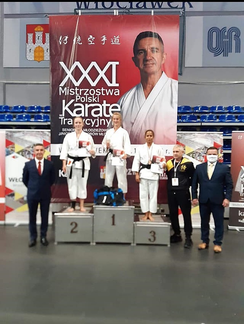 Karate. Zawodniczki Klubu Karate Tradycyjnego Shoto w Pile mistrzyniami Polski!