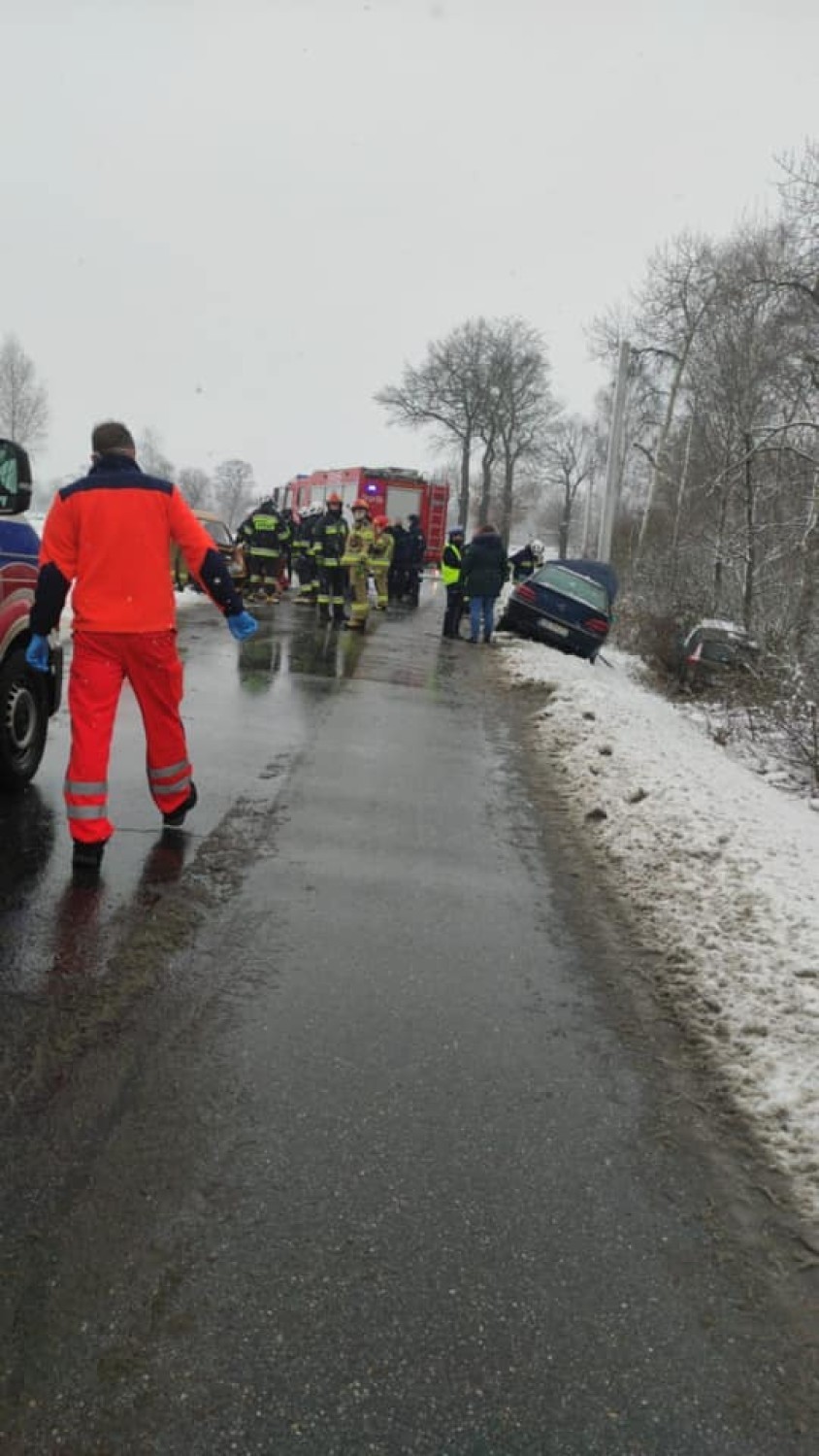 W Jawiszowicach zderzyły się trzy samochody osobowe.
