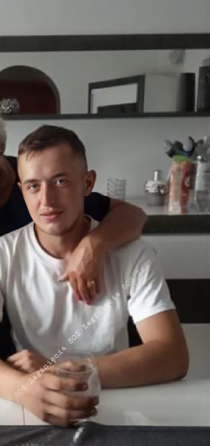 WRZEŚNIA: PILNE - zaginął Daniel Zacholski, mieszkaniec Targowej Górki. Z 18-latkiem nie ma kontaktu