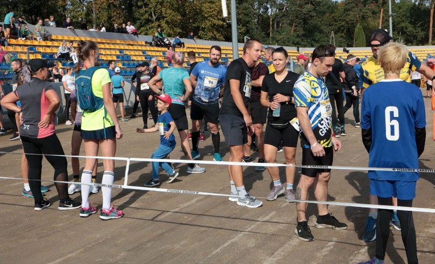 Biegacze wystartowali ze stadionu GKM Grudziądz