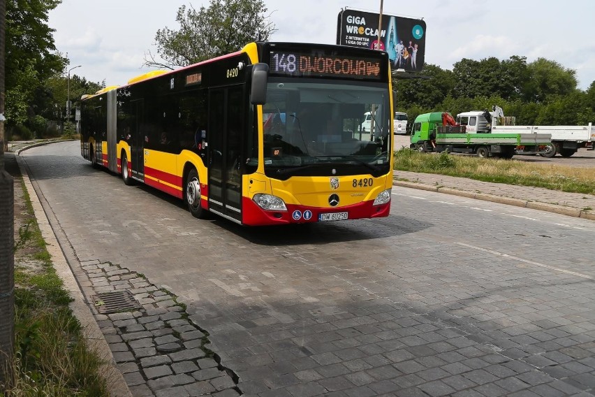 Linia 145 
Autobusy tej linii będą od 1 września na stałe...