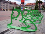 W Bytomiu pojawiły się zielone stojaki rowerowe [materiał dziennikarza obywatelskiego]