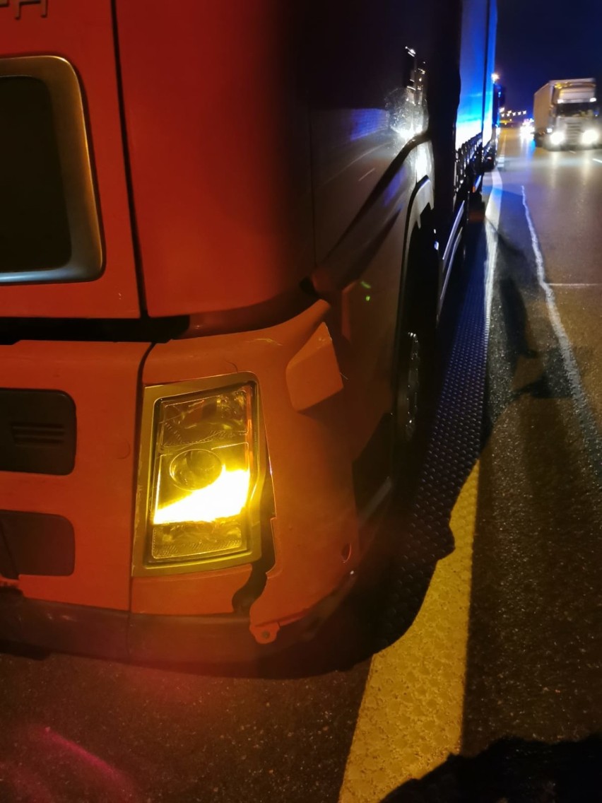 Wypadek na autostradzie A1 pod Grudziądzem. Ciężarówka zderzyła się z samochodem osobowym